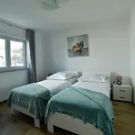 Villa Mb *