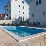 Mb Villa Ražanj