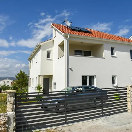 Mb * Ražanj