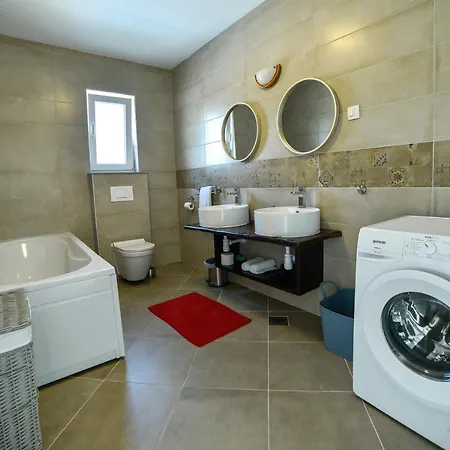 Mb Villa *