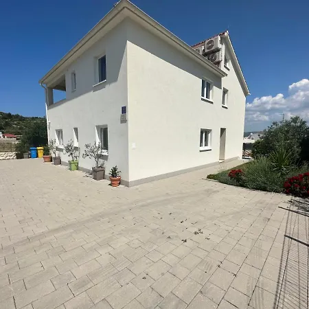 Villa Mb Ražanj