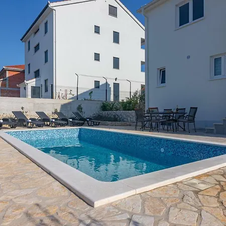 Mb Villa Ražanj