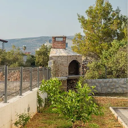 Villa Mb
